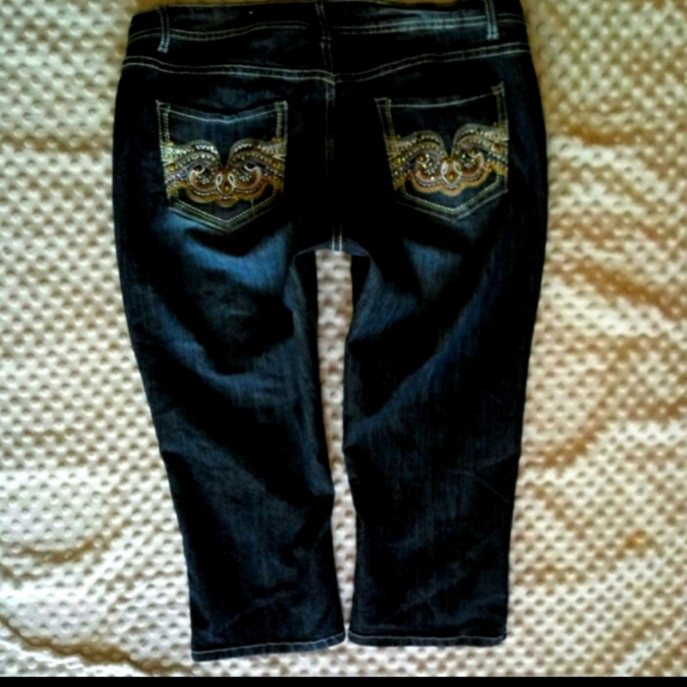 Elite Jeans Rhinestone Embellished Capri Size 13/14 NWOT - Picture 3 of 11